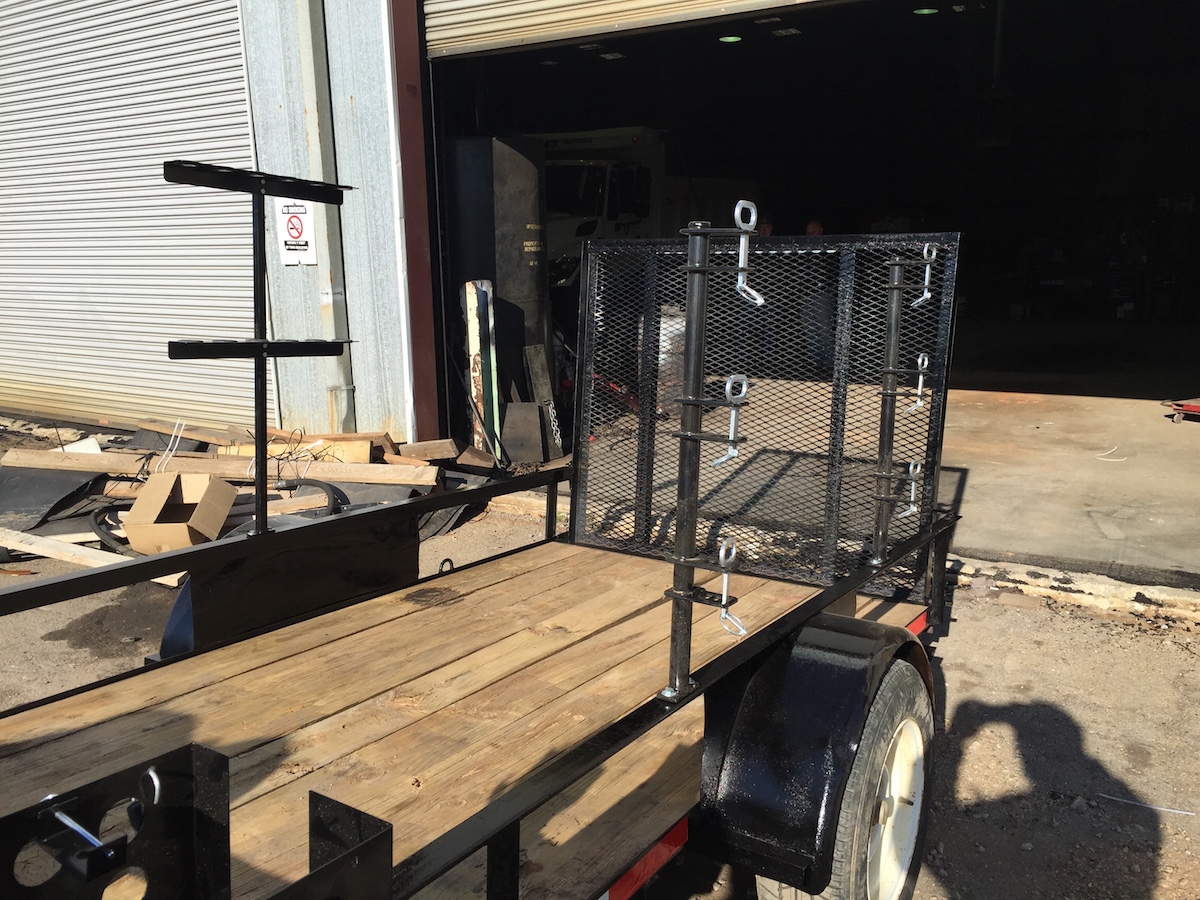 Lockable Trimmer Rack Warren Truck & Trailer, Inc.